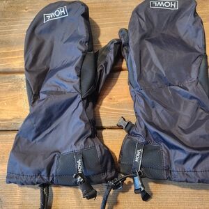 Free people HOWL Black Mittens